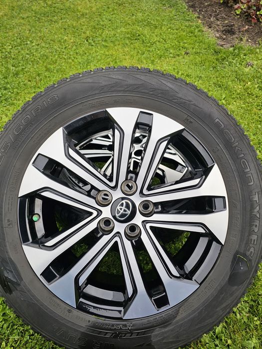 Koła opony felgi 225/60 R18 toyota rav-4