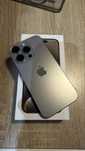 Apple iPhone 15 Pro 256 GB Naturalny tytan stan bardzo dobry
