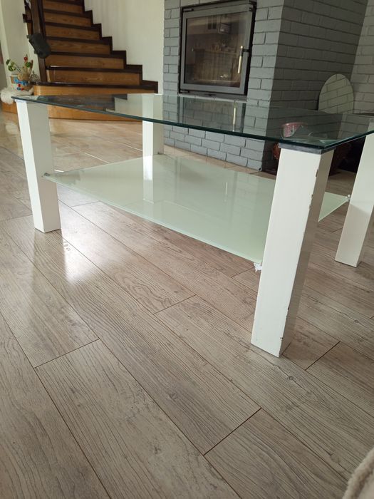 Stolik kawowy do salonu