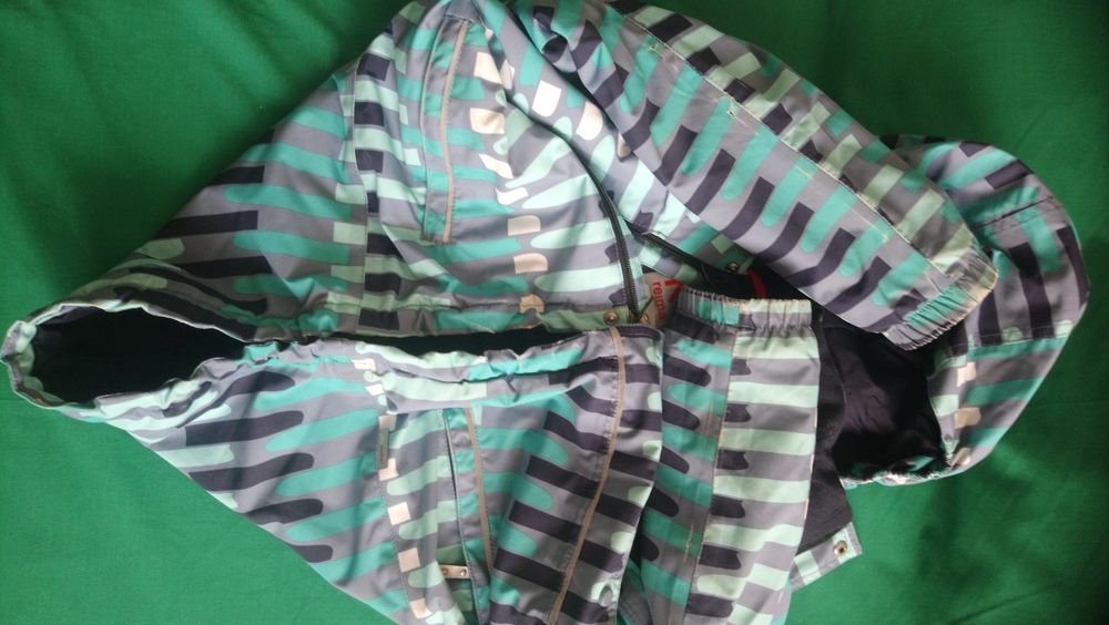 Зимняя куртка Reima рост 128 для двора/сада