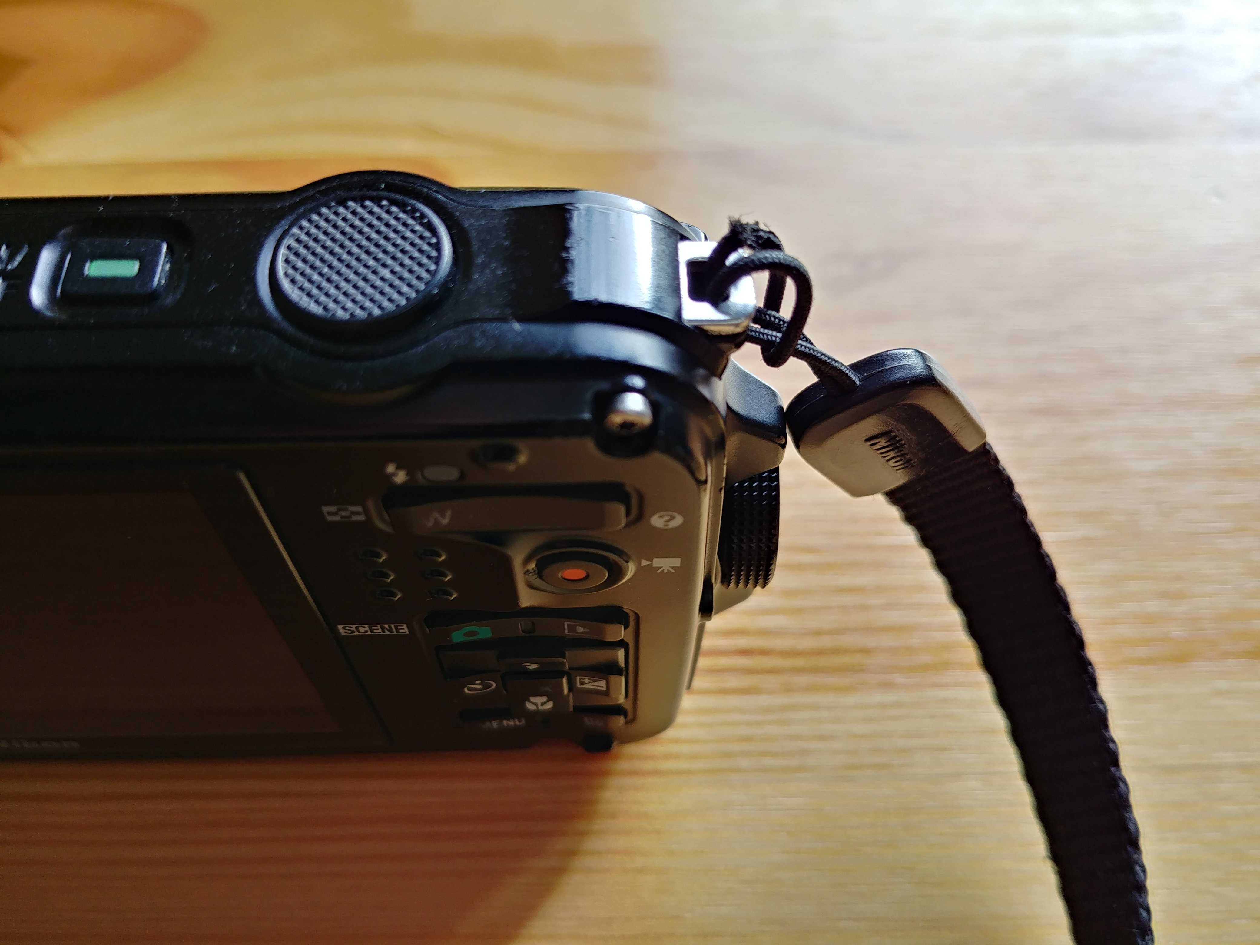 Nikon COOLPIX AW100 moro z oryginalnymi częściami i dokumentacją
