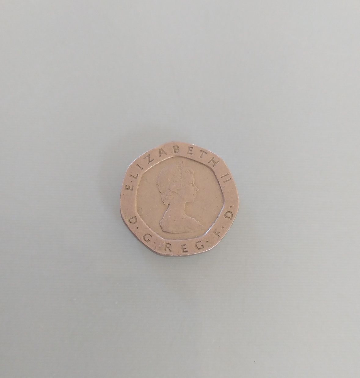 Twenty Pence 1982r. Brytyjska moneta kolekcjonerska