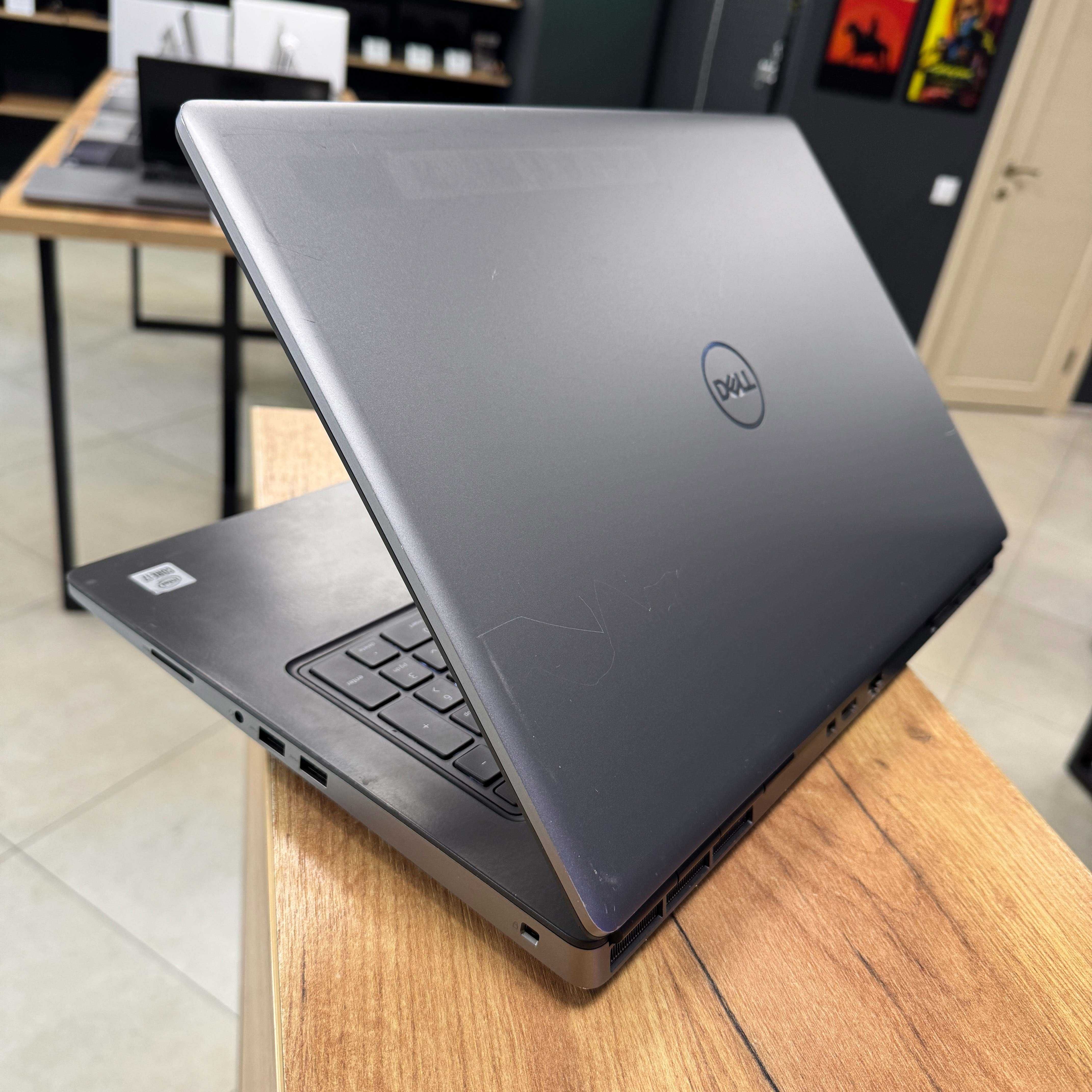 Ноутбук Dell Precision - 17.3" FHD, IPS/i7 10850H/RTX 3000 6 GB/16 GB