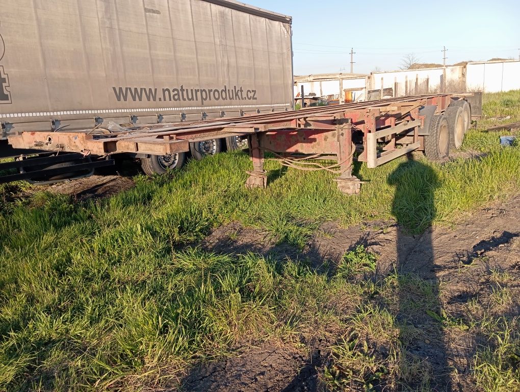 Продам Полуприцеп Шмиц, возможно продажа по запчастям,Ося Бпв,, Лапы