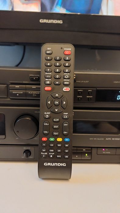 Telewizor LCD 32" Grundig 32VLC3000
