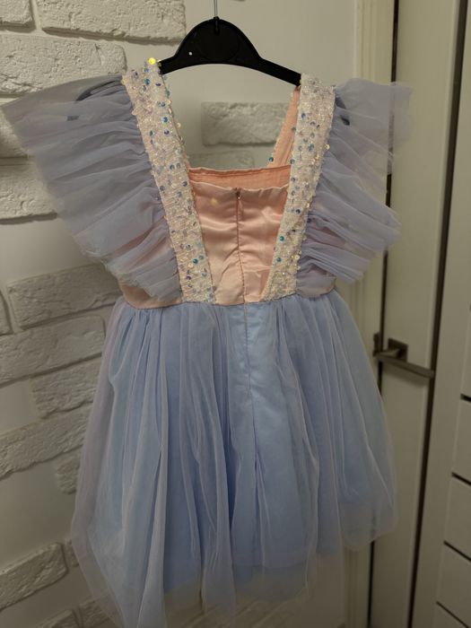 Святкова пишна сукня 110р