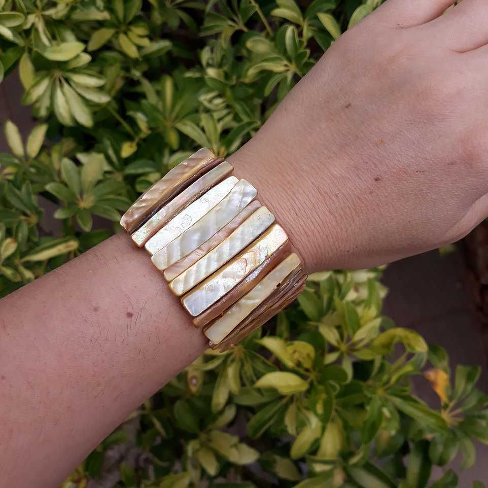 Pulseira de conchas