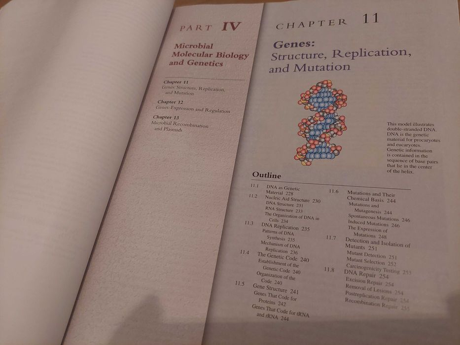 Livro “Microbiology” como novo (Inclui CD), de Prescott Harley Klein