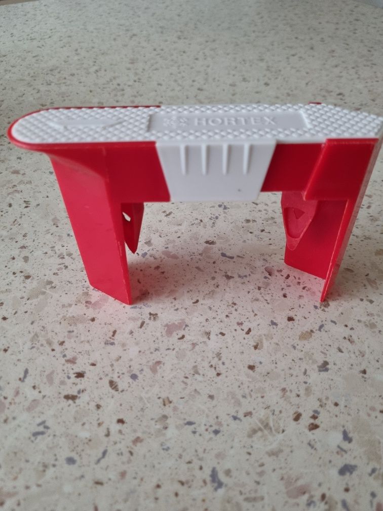 Nalewak do soku, mleka z kartonu z lat prl