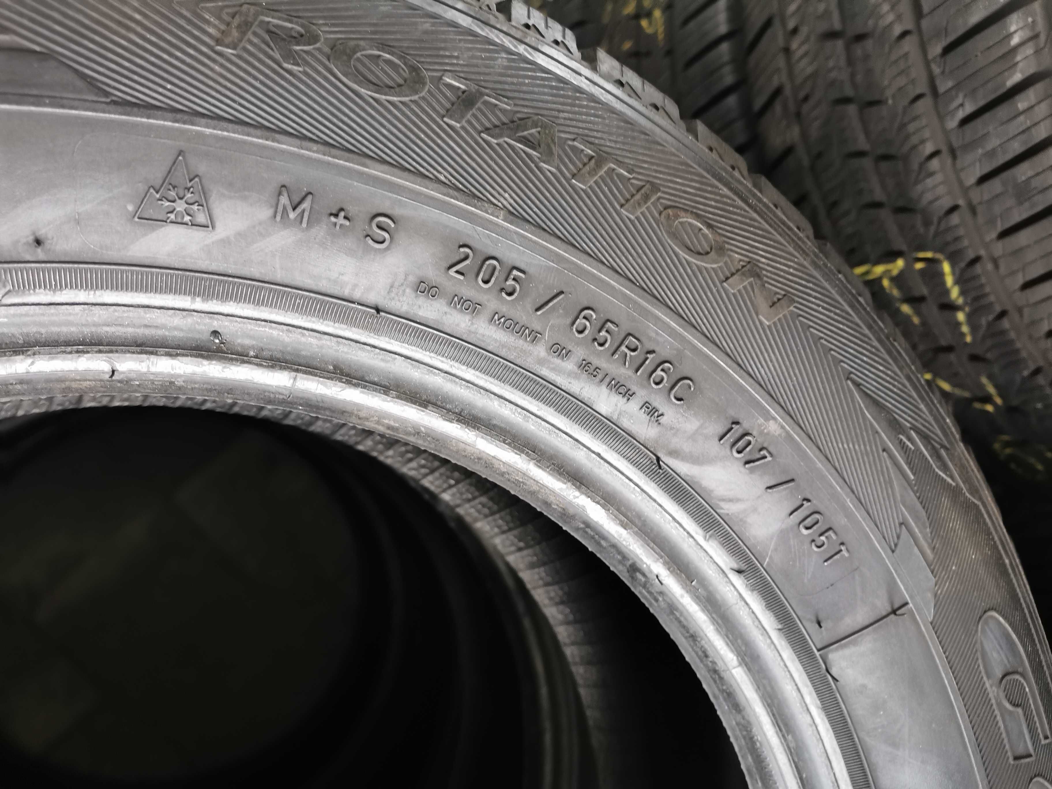 Wzmocnione C BUS Goodyear Cargo Ultragrip 2 205/65r16C 107/105T N8014