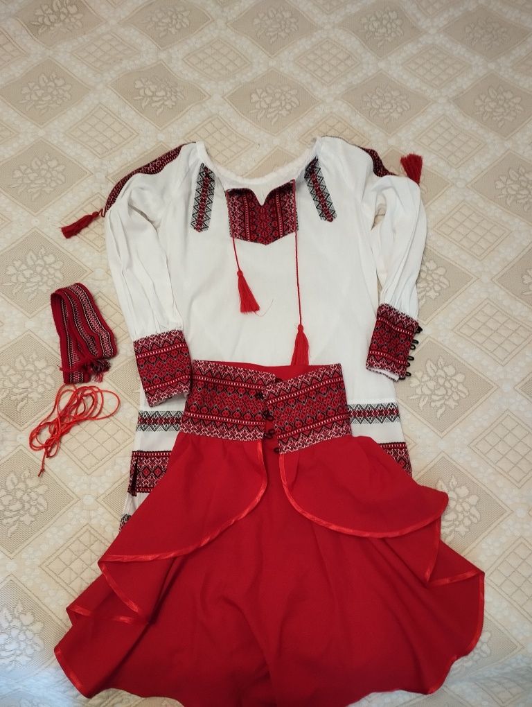 Вишиванка на дівчинку.146-156