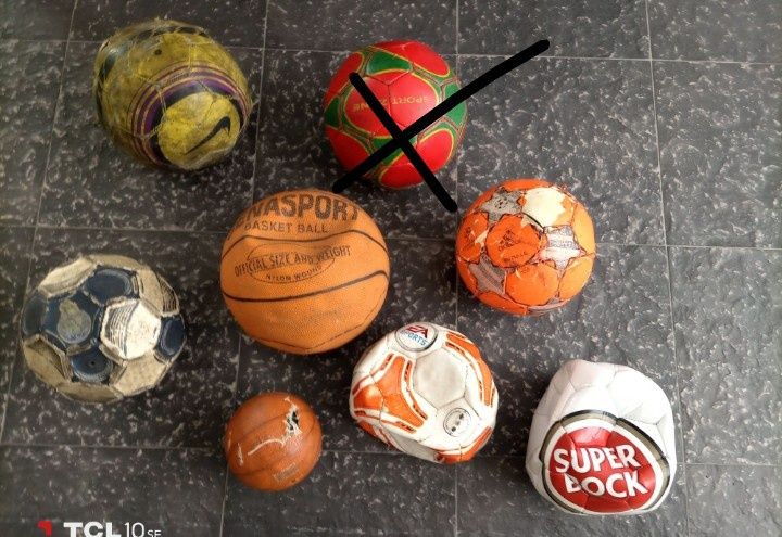 Bolas de futebol/ basquetebol