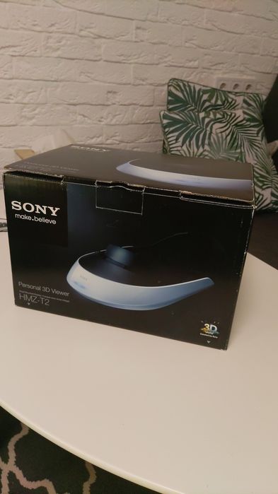 Персональний телевізор Sony HMZ-T2