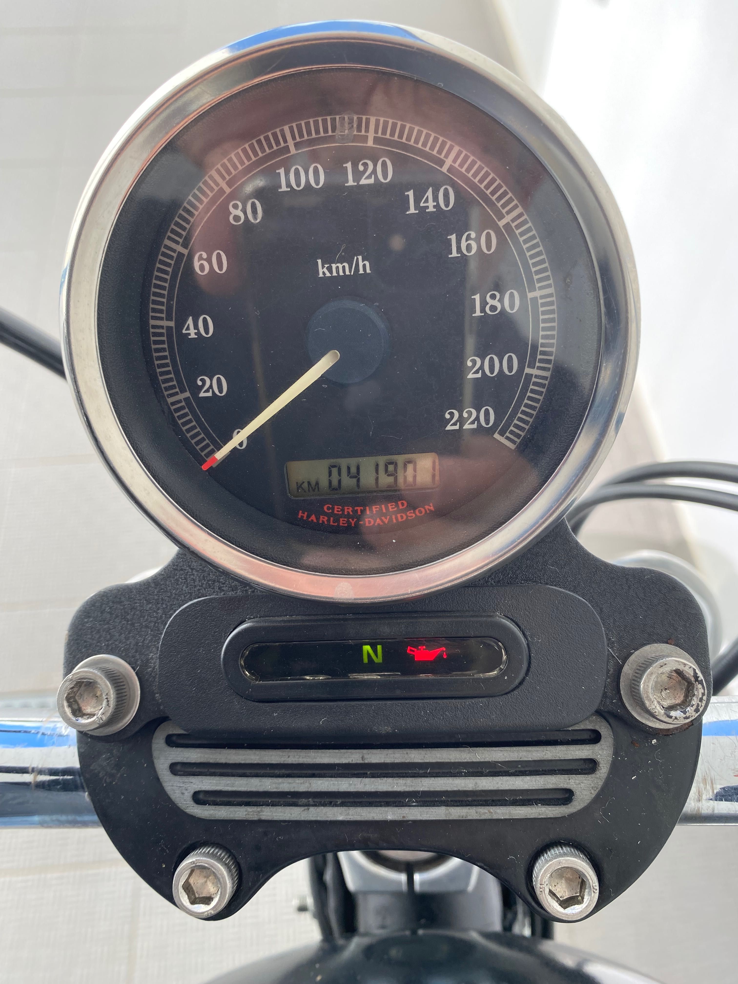 Harley Davidson Sportster 883 (look 72) 2005