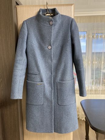 Пальто жіноче