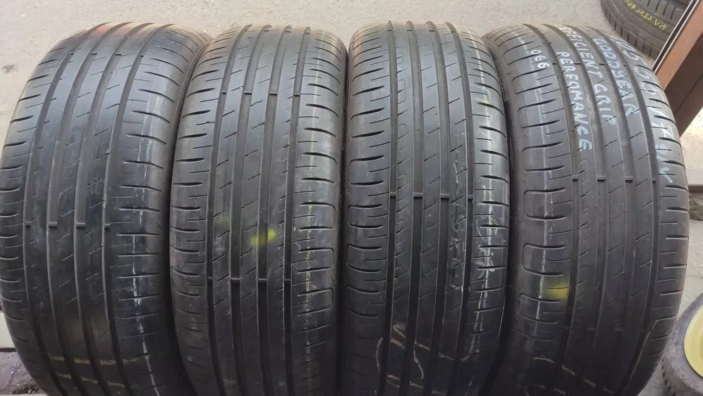 215 65 17 Goodyear efficient grip 4 шины лето протектор 85% и 65%