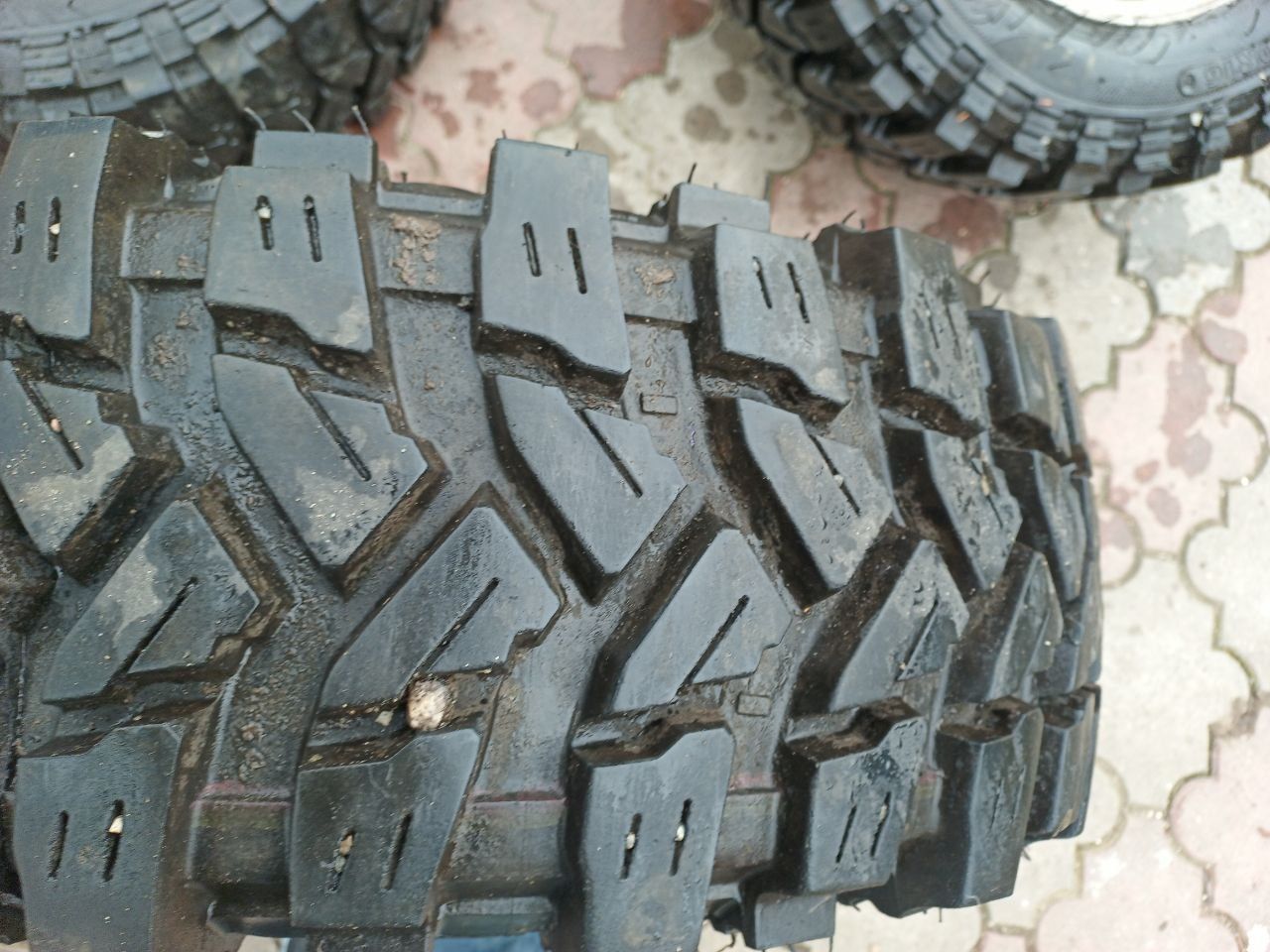 Колеса болотяні 245/70R16 на легкосплавних диска