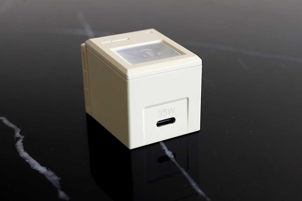 Sharge Retro 35W GaN зарядний пристрій, новий, оригінал