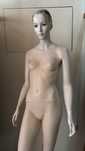 Manequim Feminino