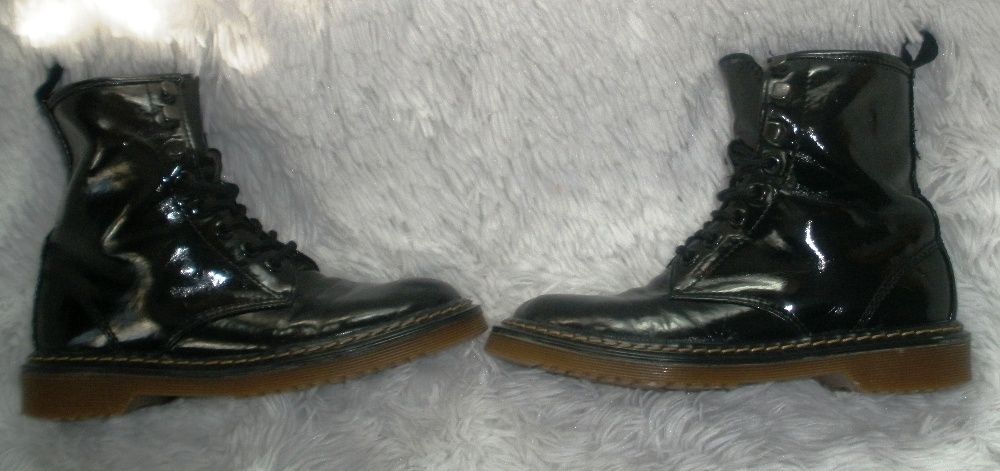 Buty damskie bootki czarne firmy Barratts rozmiar 36