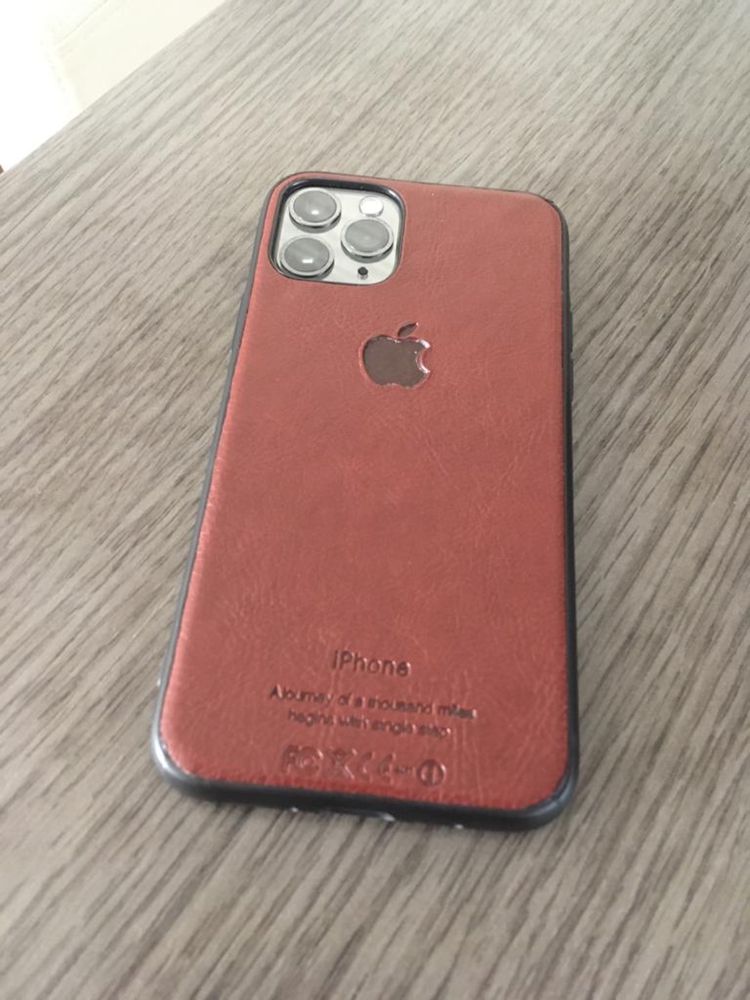 Capa em pele para iphone