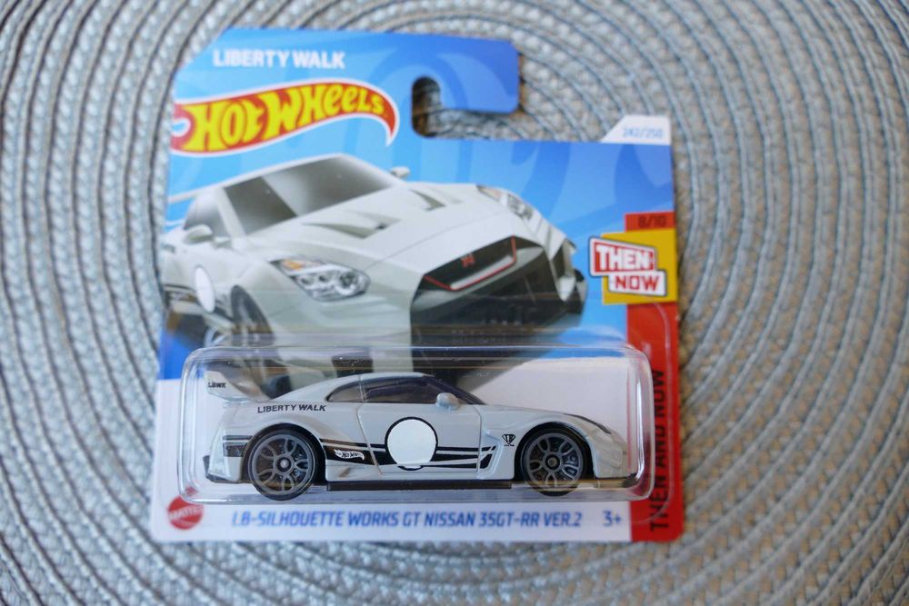 Hot Wheels autko "Resorak" LB-Silhouette Works GT Nissan 35GT-RR Ver.2