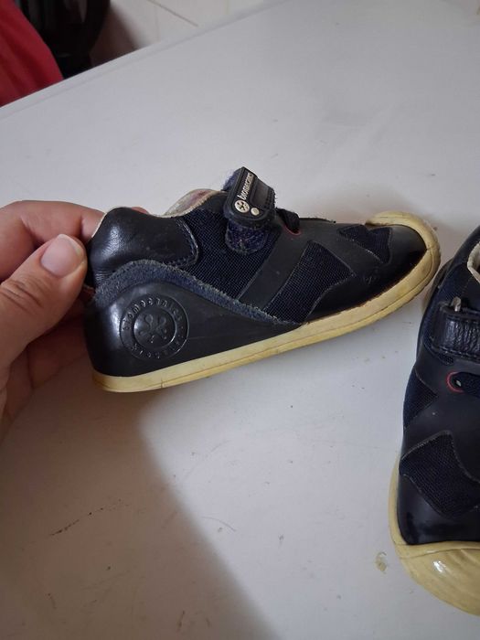 Sapatos Biomecanics azul marinho 24