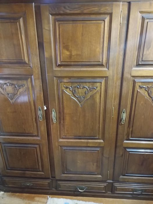 Guarda fatos 3 portas