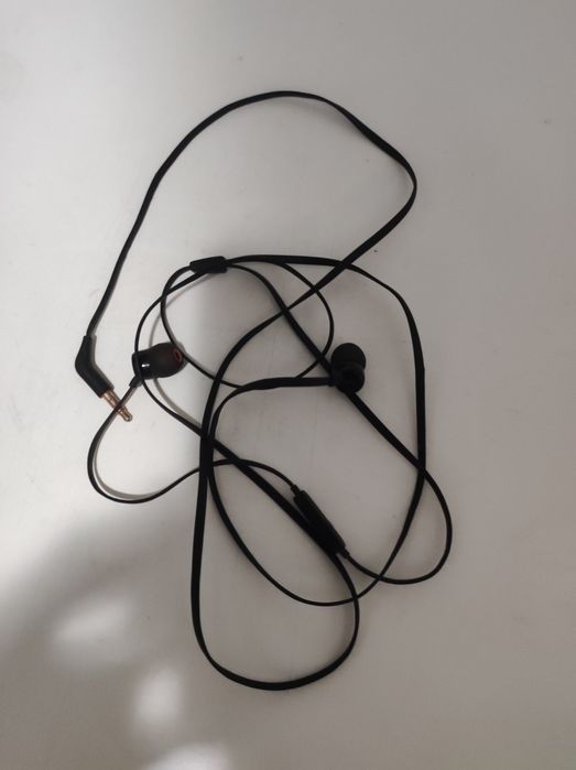Auriculares JBL T110 in ear