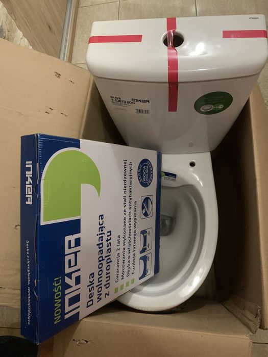 Kompakt bezkołnierzowy Brava inker WC