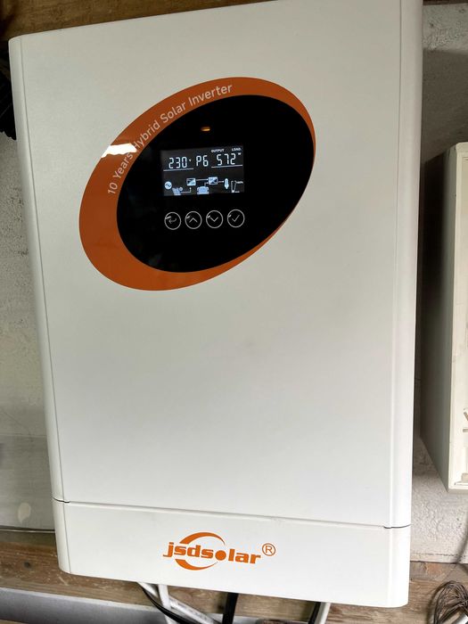Гібрідний інвертор JSDsolar J4000HC 24V
