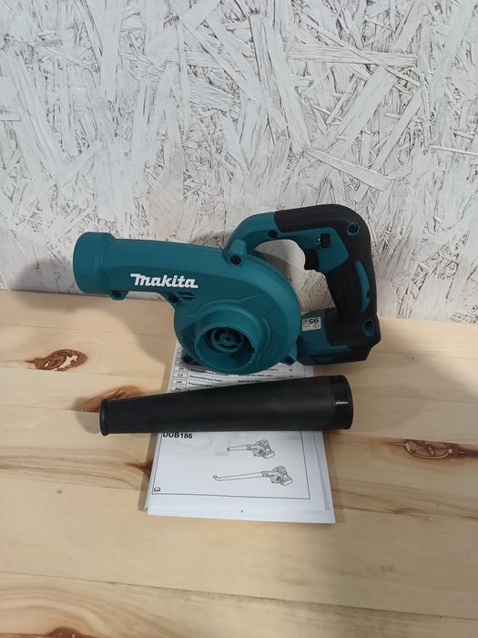 Повітродувка садова акумуляторна Makita DUB185Z (без АКБ та ЗП)

Makit