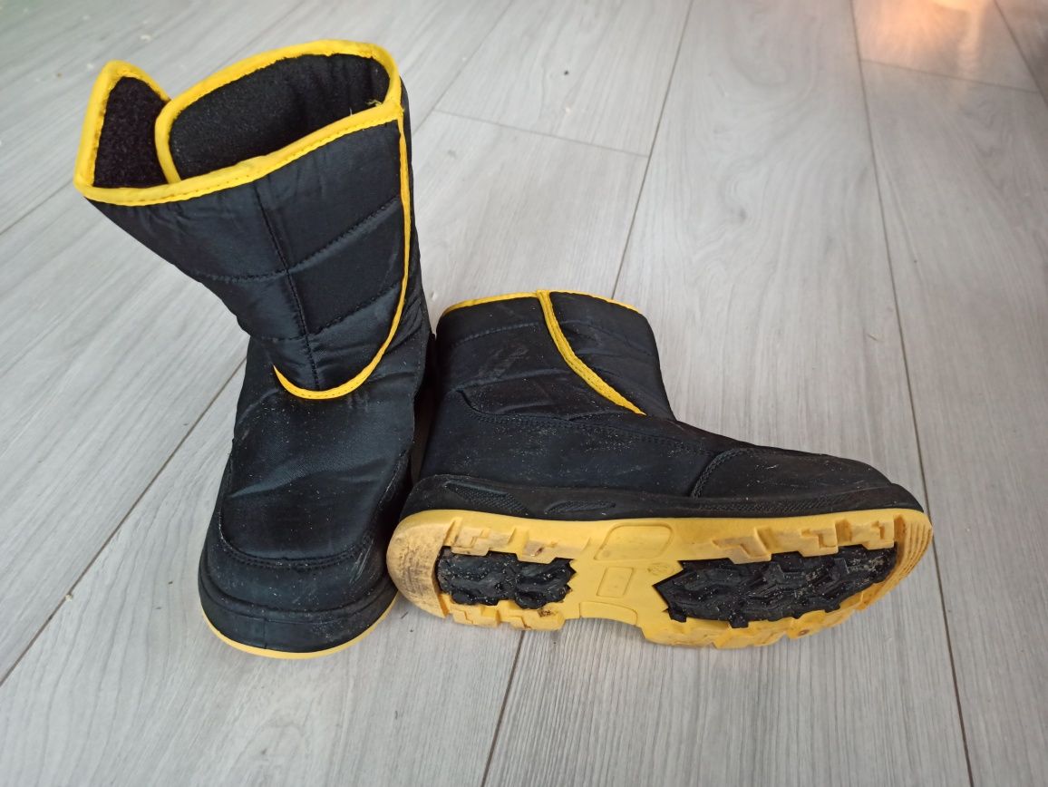 Buty chłopięce zimowe 32