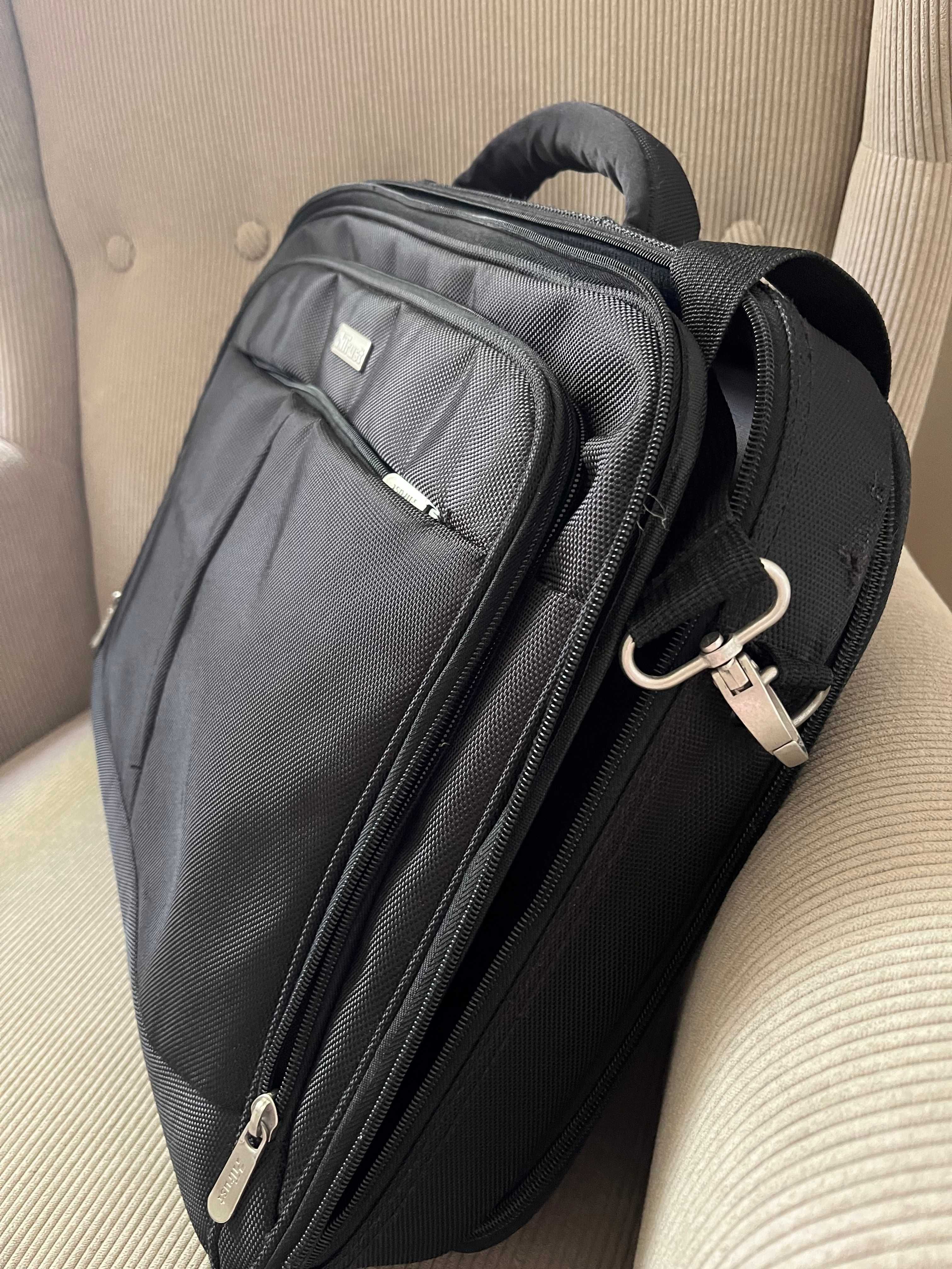 Torba Trust na laptopa 17" pojemna czarna wytrzymała