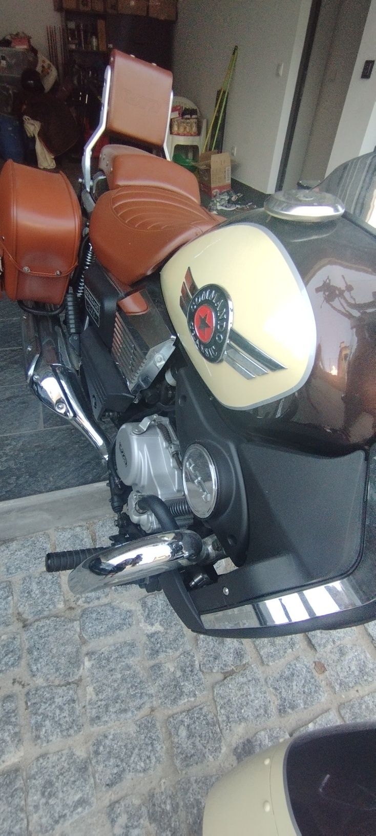 UM Renegade Classic 125 cc