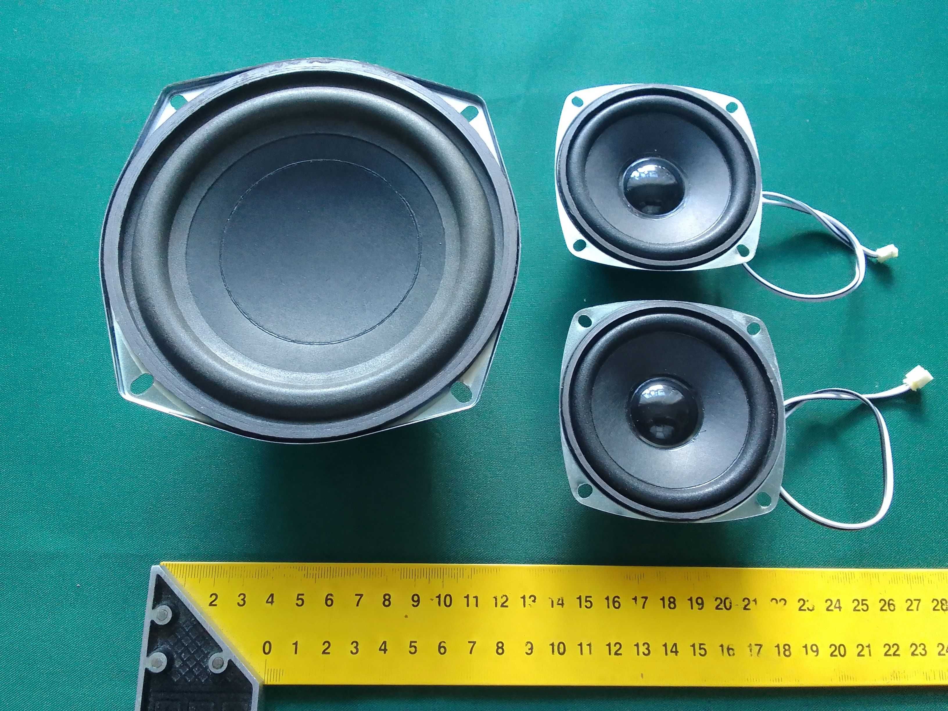Zestaw głośników : 1 x 10Watt 4Ohm i 2 x 5Watt 4Ohm ,używane bdb.stan