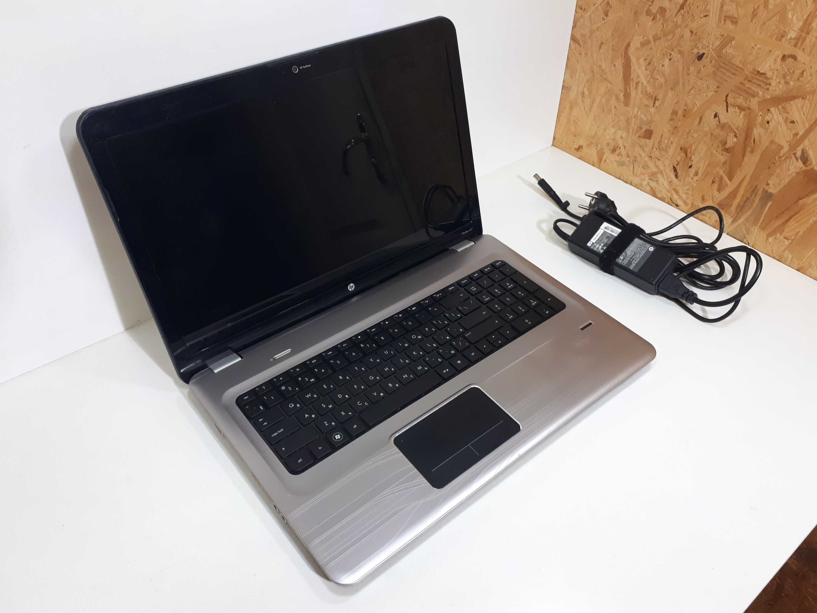 Ноутбук HP DV7-4325sr, 17.3", Core i5, в гарному станi.