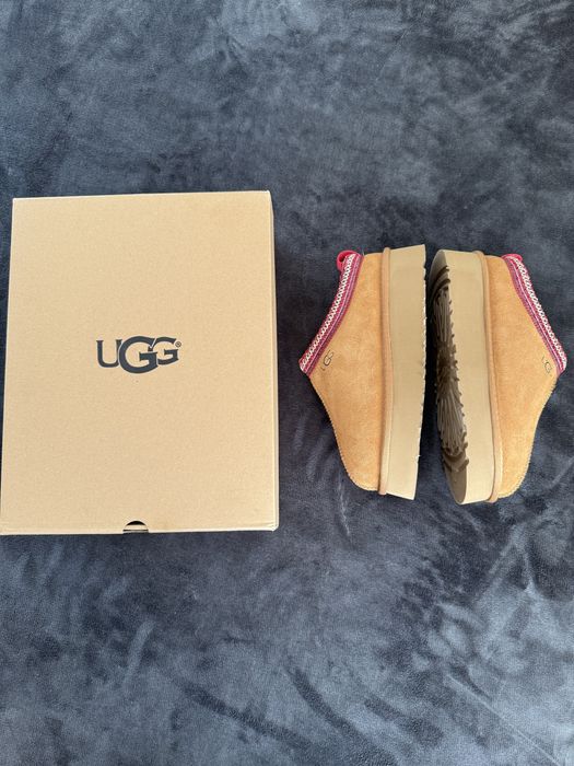 UGG – kapcie/skarpetobuty damskie – rozmiar 39 (EU) – NOWE