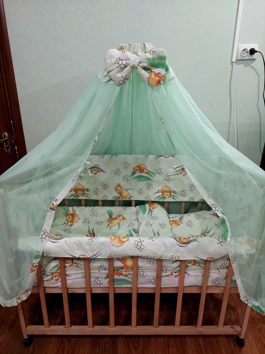 Дитяче ліжечко, манеж, кроватка