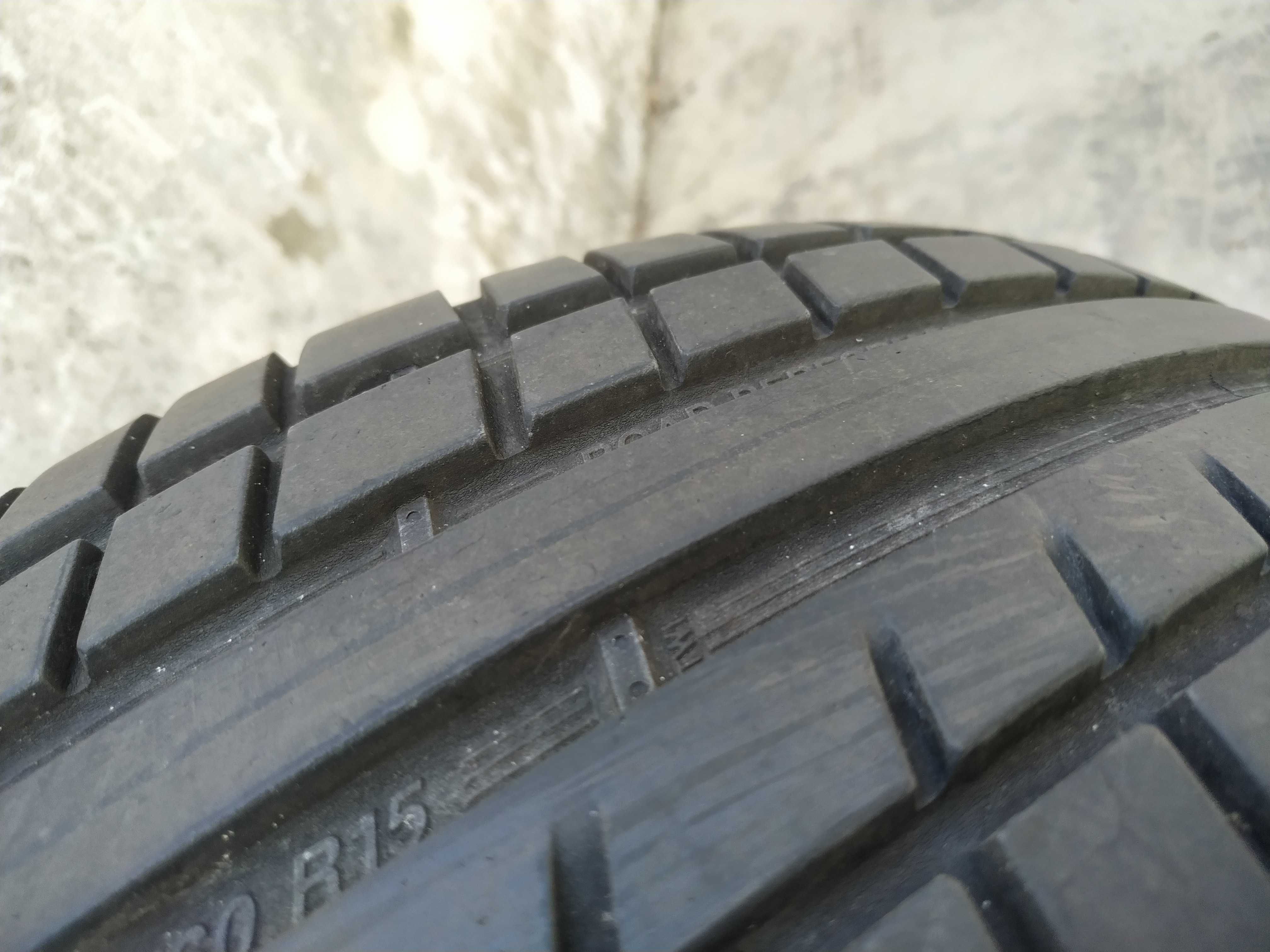 Pneus 195/60-R15 (50eu o par)