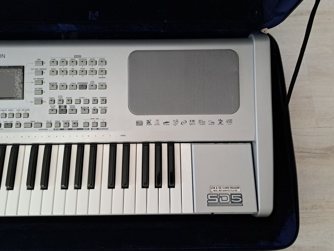 KETRON SD5 wer.2 vocalizezer USB/Sd Romanowicz