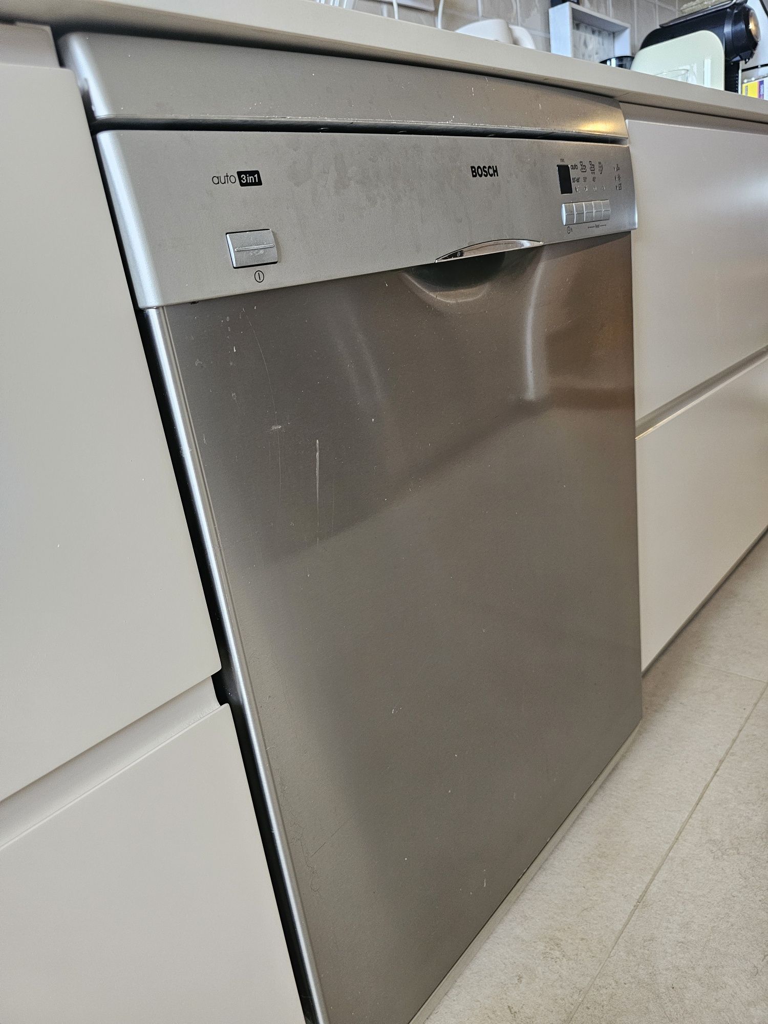 Máquina louça bosch usada em bom estado e a funcionar a 100%