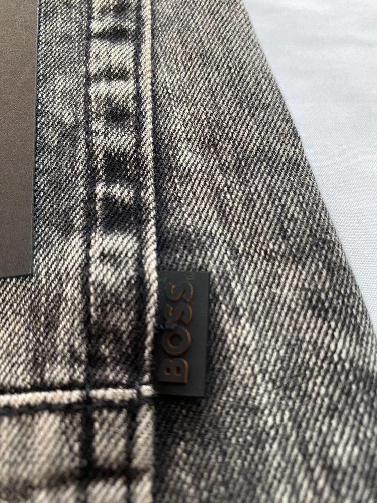 Spodnie Jeansy Hugo Boss Taber BC-C 31/34 Nowe