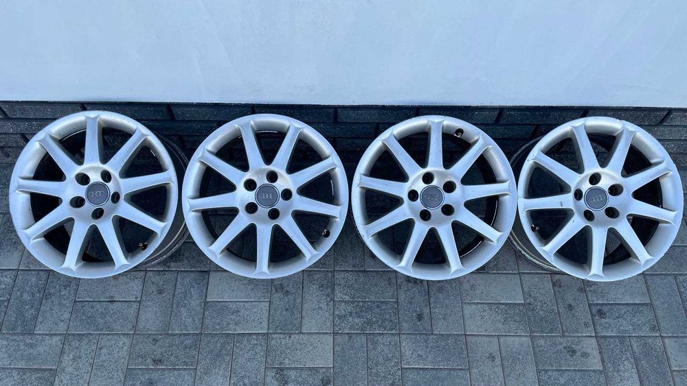 Диски автодиски легкосплавні AUDI A3 P8 A4 B7 A6 C6 R17 4F0601025J