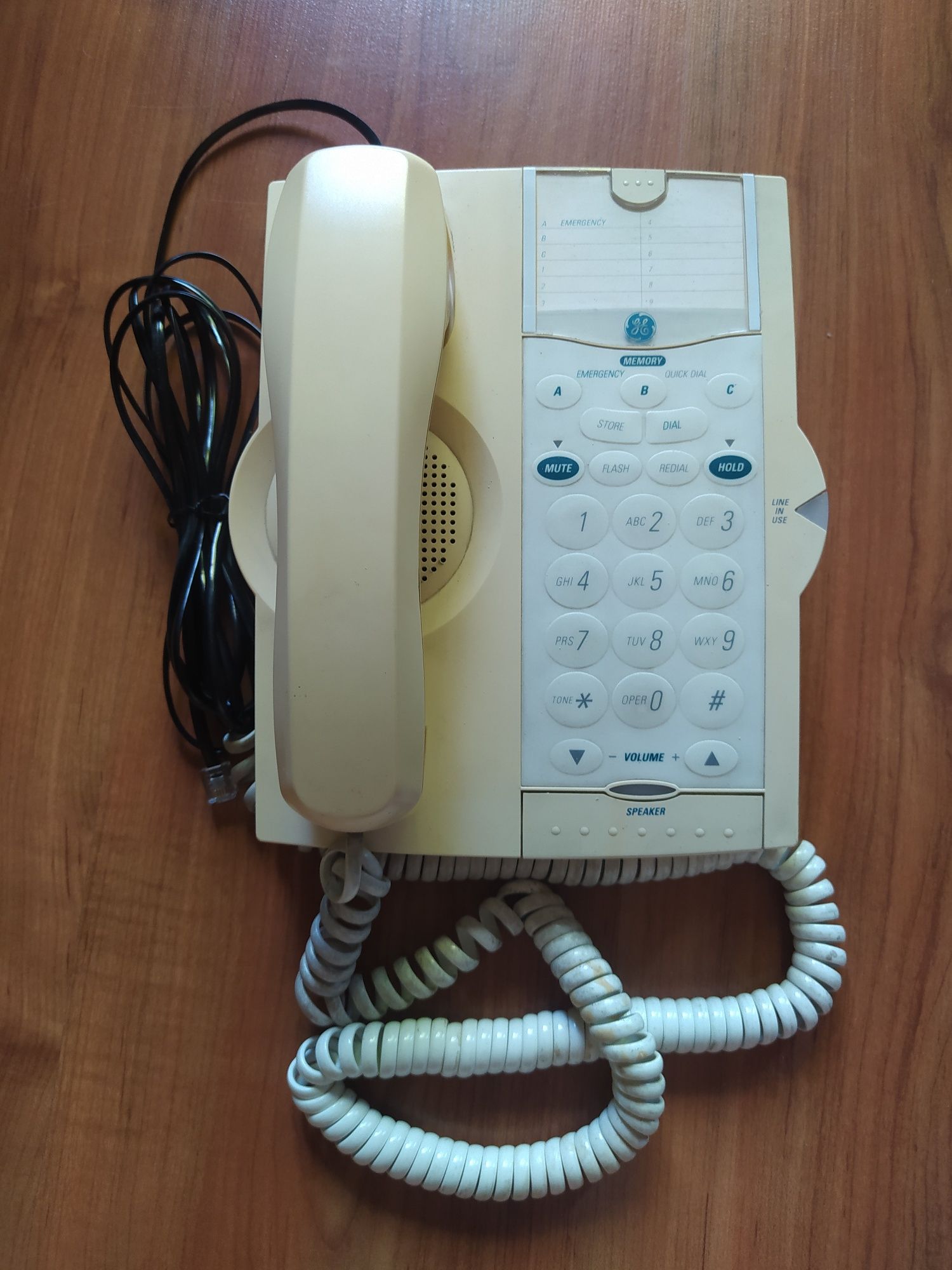 Stare telefony parę modeli