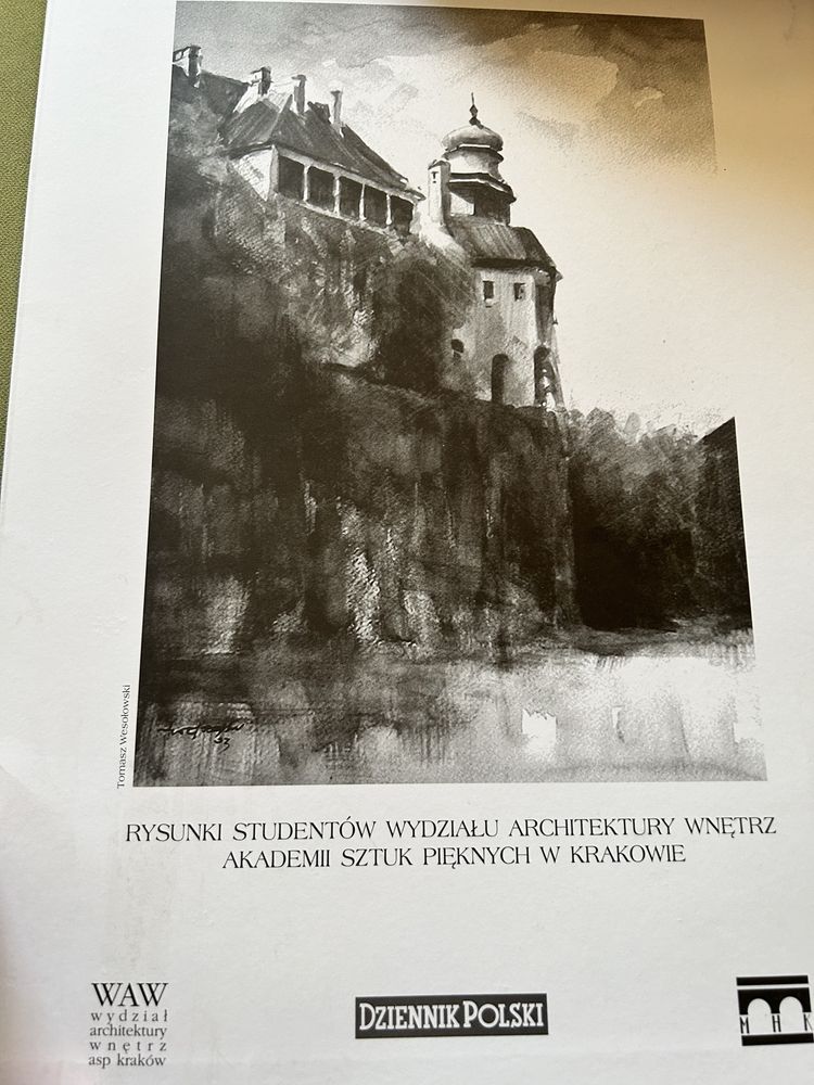 Teczka z rysunkami studentów Architektury Wnętrz ASP Kraków