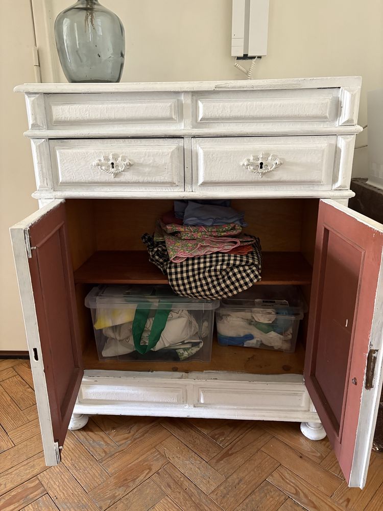 Comoda Vintage trabalhafa