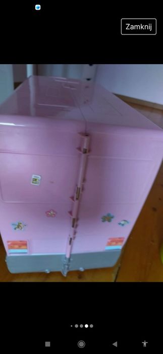 Kamper Barbie. super stan