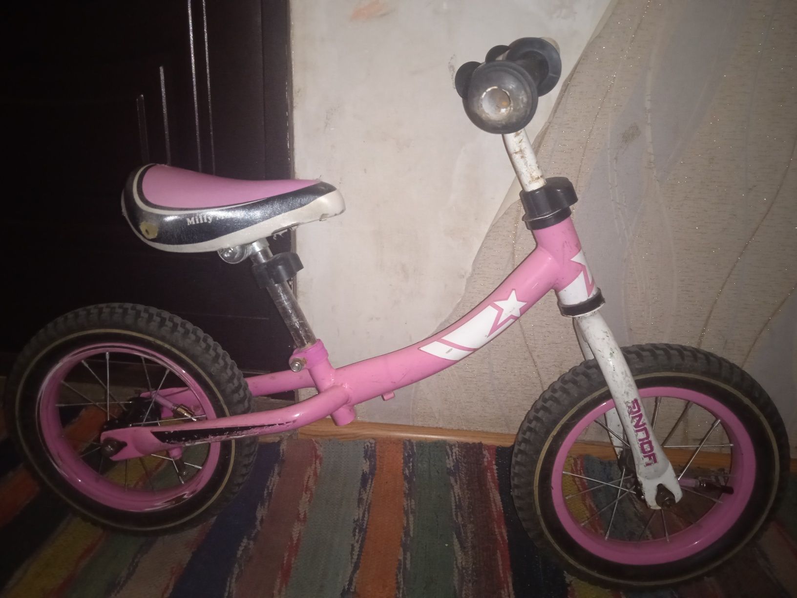 Продам велобег для девочки