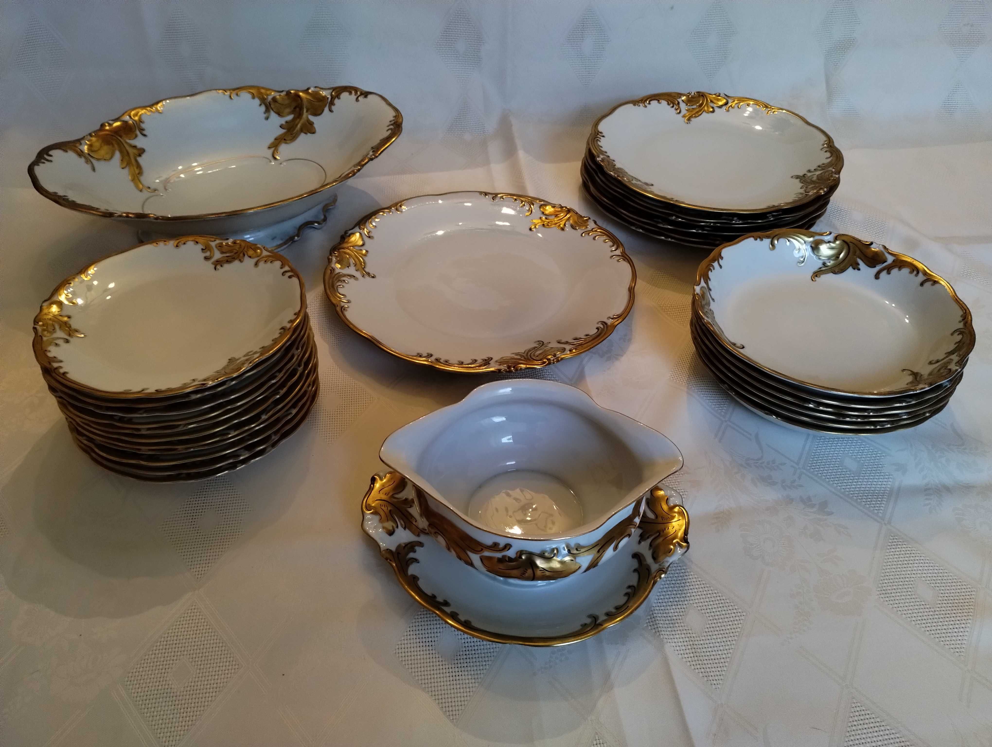 Piękny ręcznie złocony porcelanowy serwis obiadowy Wawel